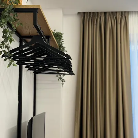 Lovely 2-bedroom Free Parking Natural גולם