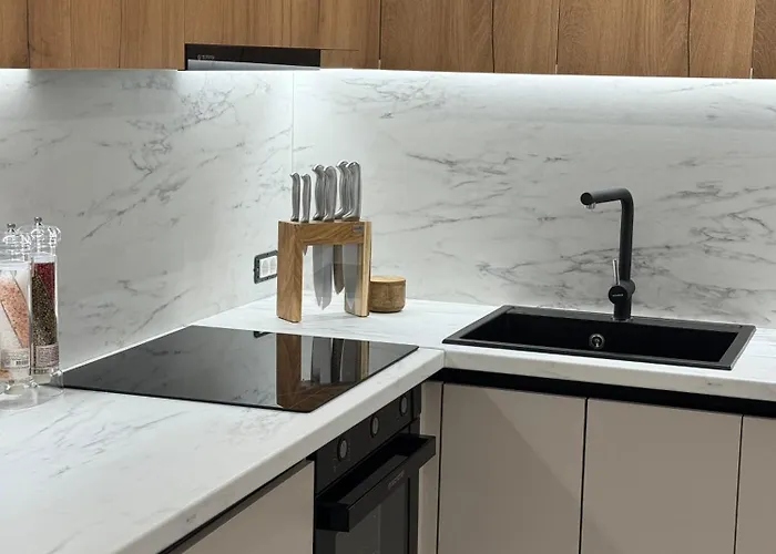 Lovely 2-bedroom Free Parking Natural * גולם