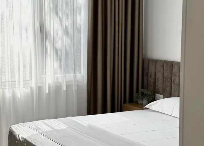 Lovely 2-bedroom Free Parking Natural דירה