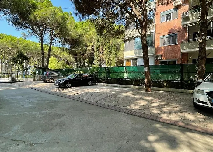 Lovely 2-bedroom Free Parking Natural * Golem (Tirana)