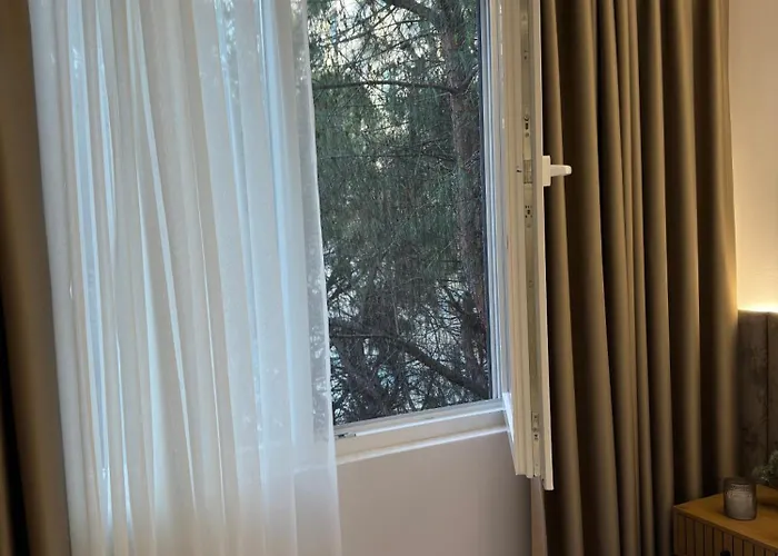 Lovely 2-bedroom Free Parking Natural Apartment *